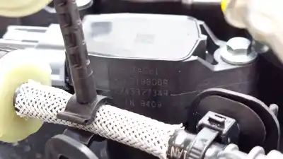 Автозапчастина б/у двигун комплект для renault clio v (b7_) 1.0 tce 100 (b7mt) посилання на oem iam 8201720530 h4d450 h4d450