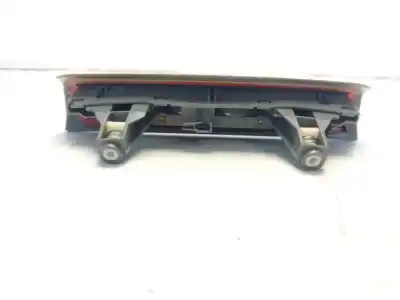 Peça sobressalente para automóvel em segunda mão farolim de travão central por opel corsa d enjoy referências oem iam 13188045  