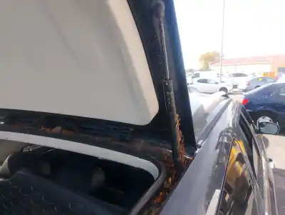 Pièce détachée automobile d'occasion vérin de hayon / coffre pour chrysler 300c touring (lx, le) 3.0 crd références oem iam 04589589aa