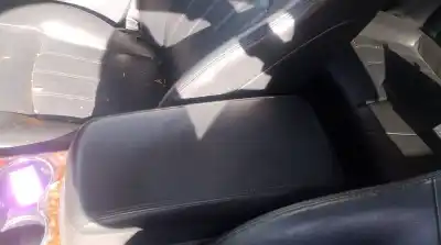 Pièce détachée automobile d'occasion accoudoir central pour chrysler 300c touring (lx, le) 3.0 crd références oem iam p1057280xdbac