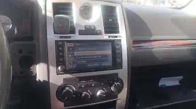 Pièce détachée automobile d'occasion console centrale pour chrysler 300c touring (lx, le) 3.0 crd références oem iam p05064118aj