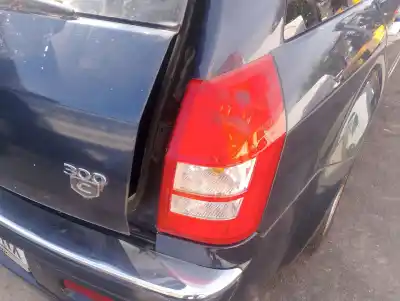 Pièce détachée automobile d'occasion feu arrière droit pour chrysler 300c touring (lx, le) 3.0 crd références oem iam 4805854ac