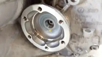 Автозапчастина б/у коробка передач для audi a3 (8p) * посилання на oem iam 02q300040hx wauzzz8z63n03030 hdv