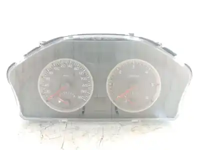 Peça sobressalente para automóvel em segunda mão Quadrante por VOLVO V50 (545) D4 Referências OEM IAM 30710071  