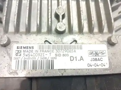 Pezzo di ricambio per auto di seconda mano centralina motore per volvo v50 (545) d4 riferimenti oem iam 30729065a  