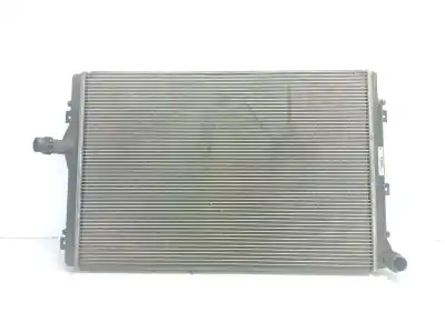 Pièce détachée automobile d'occasion Radiateur D'eau pour AUDI A3 (8P) * Références OEM IAM 1K0121251N  