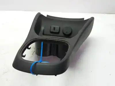 Second-hand car spare part front decorative moulding for opel corsa e (x15) 1.4 lpg (08, 68) oem iam references 13357674