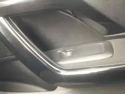 Second-hand car spare part RIGHT FRONT POWER WINDOW SWITCH for PEUGEOT 208 Access OEM IAM references 96751118ZD  