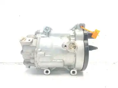 Pezzo di ricambio per auto di seconda mano COMPRESSORE ARIA CONDIZIONATA per TOYOTA YARIS (_P13_) 1.5 Hybrid (NHP130_) Riferimenti OEM IAM 88370K0010  