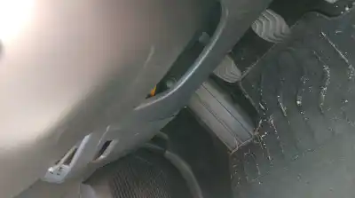 Pezzo di ricambio per auto di seconda mano piantone dello sterzo per renault clio v (b7_) 1.0 tce 100 (b7mt) riferimenti oem iam 488107220r