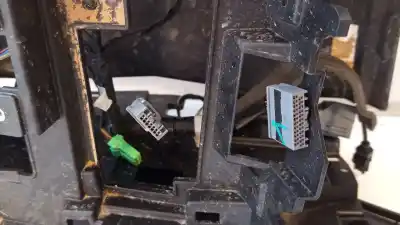 Pezzo di ricambio per auto di seconda mano bracciolo centrale per lynk & co 01 phev riferimenti oem iam 8890056680 8890056682 