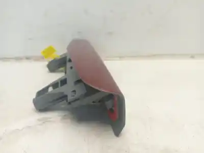 Peça sobressalente para automóvel em segunda mão farolim de travão central por opel corsa e (x15) 1.4 lpg (08, 68) referências oem iam 13188045  