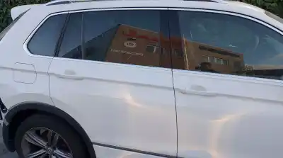 Pezzo di ricambio per auto di seconda mano porta posteriore destra per volkswagen tiguan (ad1, ax1) 2.0 tdi riferimenti oem iam 5na833056j