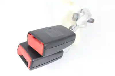 Peça sobressalente para automóvel em segunda mão CHICOTE / ENCAIXE CINTO SEGURANÇA TRASEIRO CENTRAL por SEAT LEON (1M1)  Referências OEM IAM 1K0857739 H QVZ   Peça sobressalente para automóvel em segunda mão CHICOTE / ENCAIXE CINTO SEGURANÇA TRASEIRO CENTRAL por SEAT LEON (1M1)  Referências OEM IAM 1K0857739 H QVZ