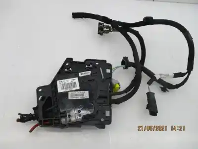 Pezzo di ricambio per auto di seconda mano scatola relè/fusibili per citroen c3 picasso (sh_) 1.6 hdi 90 riferimenti oem iam 9801148280  