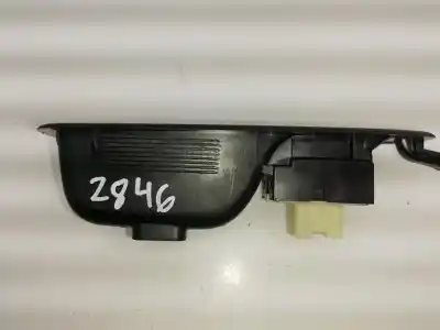 Peça sobressalente para automóvel em segunda mão botão / interruptor elevador vidro traseiro direito por renault clio iv life referências oem iam 829507217r