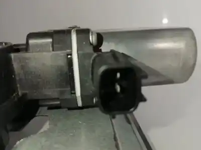 Peça sobressalente para automóvel em segunda mão elevador de vidros traseiro direito por renault clio iv life referências oem iam 827008880r