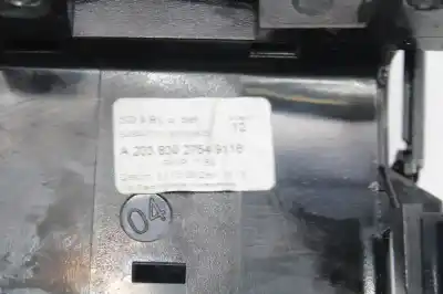 Pièce détachée automobile d'occasion grille d'aération pour mercedes-benz clase clc (cl203) clc 180 compressor (203.746) références oem iam a2038300554  