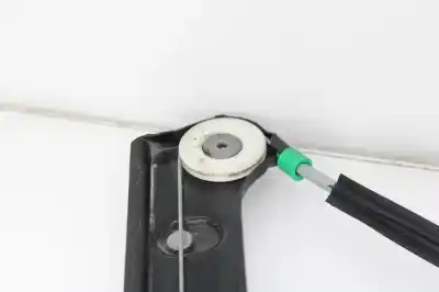 Second-hand car spare part passenger side right window regulator for bmw x3 (e83) 2.0d oem iam references 69259641  