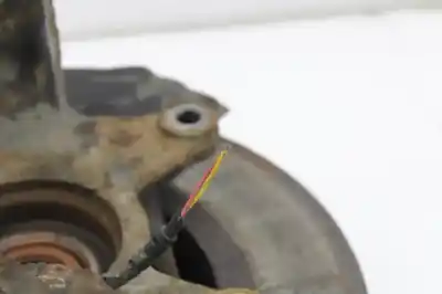 Second-hand car spare part front right knuckle for bmw x3 (e83) 2.0d oem iam references   