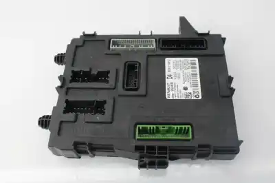 Peça sobressalente para automóvel em segunda mão caixa de fusíveis e relés por renault scenic iv bose-edition referências oem iam 284b13506r