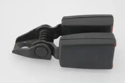 Автозапчасти б/у крюк для пояса за audi a3 cabriolet (8p) ambition ссылки oem iam 8j8857739b