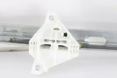 Second-hand car spare part passenger side right window regulator for mazda 2 lim. () luxury oem iam references   