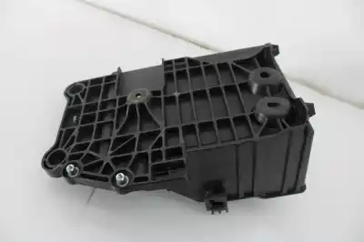 Second-hand car spare part medium for mazda 2 lim. () luxury oem iam references d09h56041  