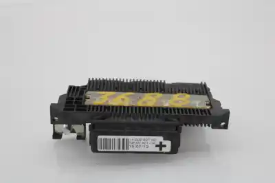 Pièce détachée automobile d'occasion boîtes à fusibles pour peugeot 807 peugeot références oem iam 9807029180  