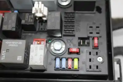 Автозапчасти б/у блок реле/предохранителей за opel astra j gtc selective ссылки oem iam 13302323  