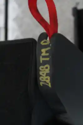 Pezzo di ricambio per auto di seconda mano sedile posteriore destro per volkswagen touran (5t1) advance bmt riferimenti oem iam 