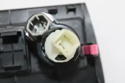 Second-hand car spare part switch for toyota rav 4 (a3) active oem iam references 5544942011  