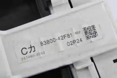 Peça sobressalente para automóvel em segunda mão quadrante por toyota rav 4 (a3) active referências oem iam 8380042f81  