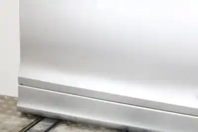 Автозапчасти б/у левая передняя дверь за audi q7 4l ссылки oem iam 3756d.d.plata  