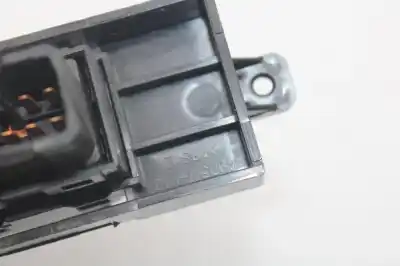 Second-hand car spare part right front power window switch for hyundai i30 (gd) 1.6 crdi cat oem iam references 49d5111110  