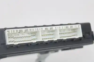 İkinci el araba yedek parçası isik kontrol ünitesi için hyundai i30 (gd) style oem iam referansları 95400a6021