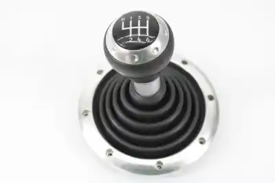 Second-hand car spare part gear lever knob for audi tt (8n3/8n9) 1.8 t quattro coupe (165kw) oem iam references 8n0711115  