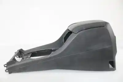 Second-hand car spare part center armrest for ssangyong rexton 270 xvt limited oem iam references 2743  