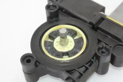 Second-hand car spare part left front window motor for opel corsa d corsavan oem iam references 72005001  