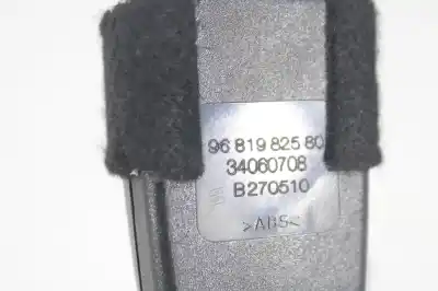 Second-hand car spare part right rear seat belt buckle for peugeot 5008 premium oem iam references 9681982580  