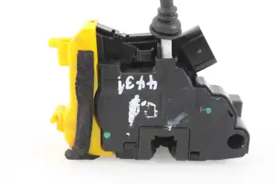 Second-hand car spare part left front door lock for kia cee´d drive oem iam references 81310a2100  