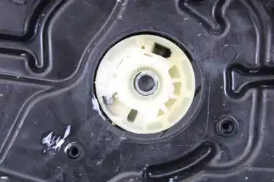 Second-hand car spare part passenger side right window regulator for kia cee´d drive oem iam references 82480a2310  