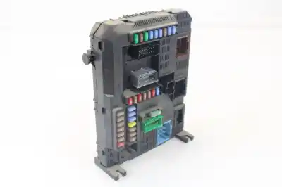 Peça sobressalente para automóvel em segunda mão caixa de fusíveis e relés por peugeot 208 access referências oem iam 4570  