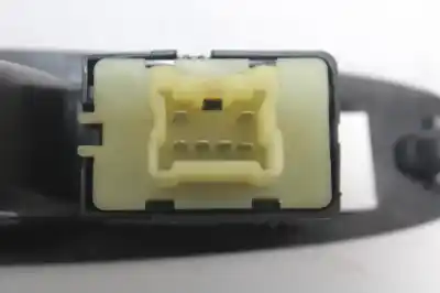 Автозапчасти б/у управление задними правыми стеклами за renault captur dynamique ссылки oem iam 829614619r  