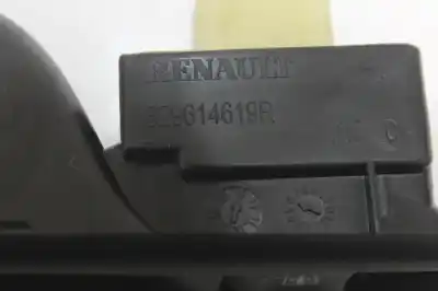 Peça sobressalente para automóvel em segunda mão botão / interruptor elevador vidro traseiro esquerdo por renault captur dynamique referências oem iam 829614619r  
