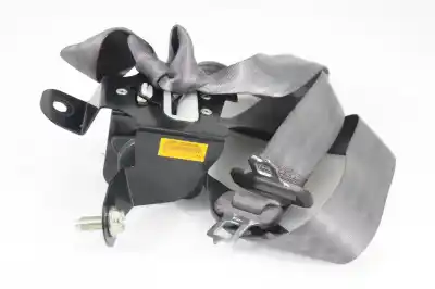Second-hand car spare part central rear seat belt for ssangyong rodius xdi limited oem iam references a15015016807