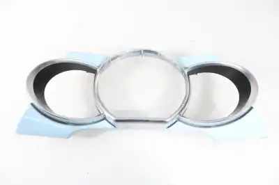 Pièce détachée automobile d'occasion boîtier / cadre du combiné d'instruments pour citroen ds3 graphic art références oem iam 1022388001bsf000