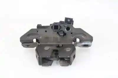 Second-hand car spare part trunk lock for opel astra j lim. selective oem iam references 3138  