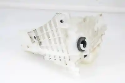 Peça sobressalente para automóvel em segunda mão depósito do limpa vidros por seat ibiza st (6p8) 1.0 tsi referências oem iam 2q0955453f