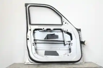 Second-hand car spare part left front door for dodge nitro 2.8 crd oem iam references   